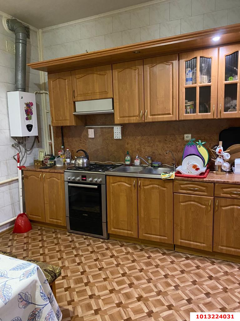 Фото №13: Дом 335 м² + 8 сот. - Кореновск, мкр. 2-й квартал, ул. Красная, 27