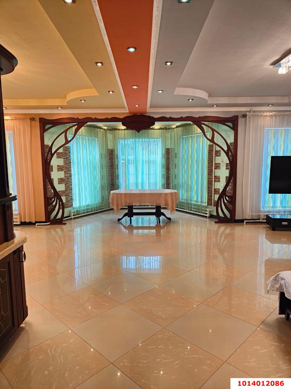 Фото №11: Дом 499 м² + 9.4 сот. - Кореновск, ул. Мира, 137Е