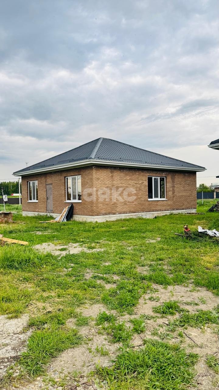 Фото №1: Дом 110 м² + 6.5 сот. - Кореновск, мкр. 1-й квартал, ул. Хабибуллина