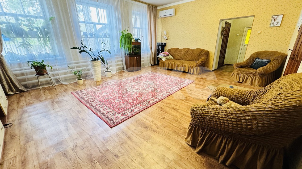 Фото №1: Дуплекс 120 м² + 12 сот. - Свободный, ул. Горького, 1А