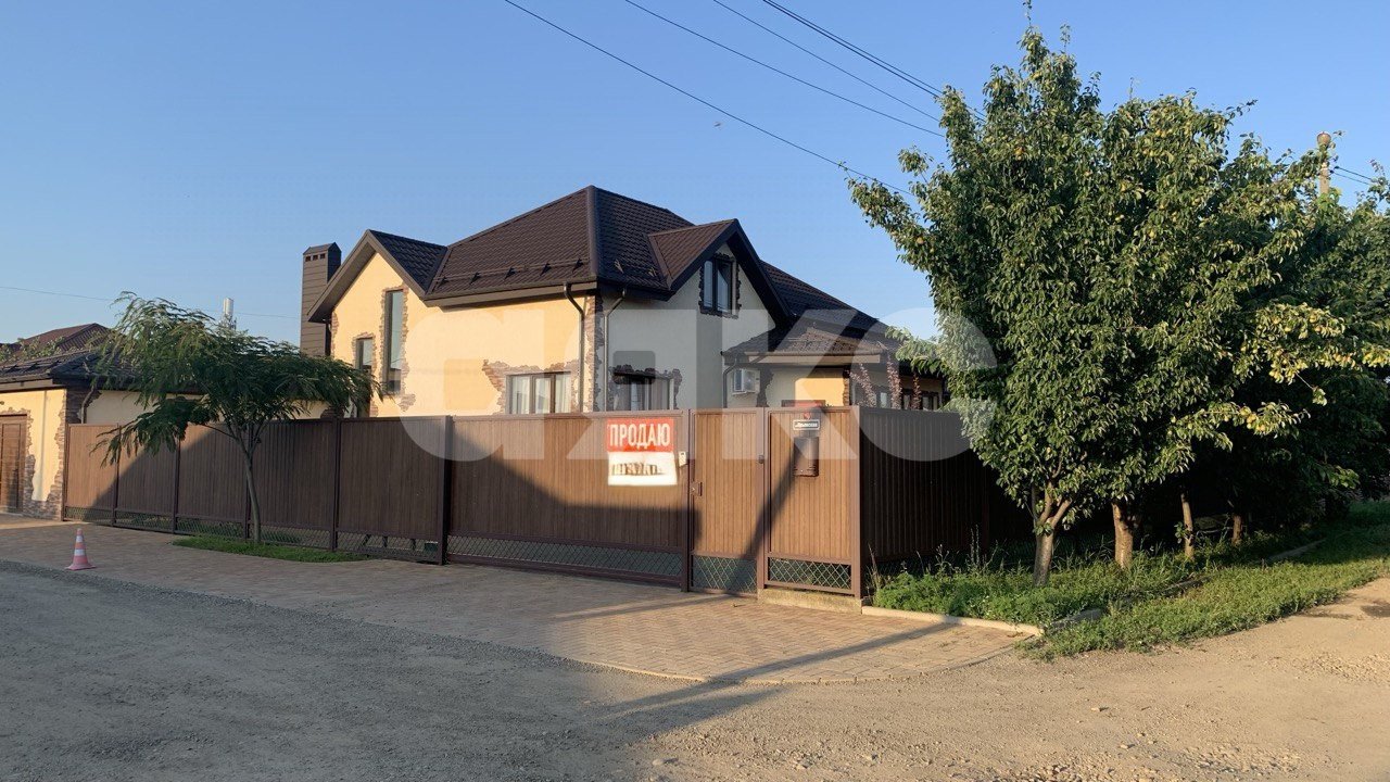 Фото №2: Дом 249 м² + 5.3 сот. - Кореновск, ул. Крымская, 1К