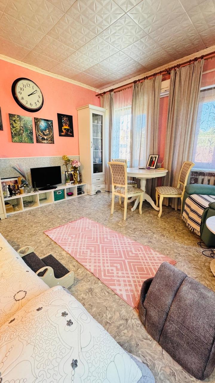 Фото №1: Часть дома 130 м² + 8.38 сот. - Кореновск, мкр. 1-й квартал, ул. Фрунзе