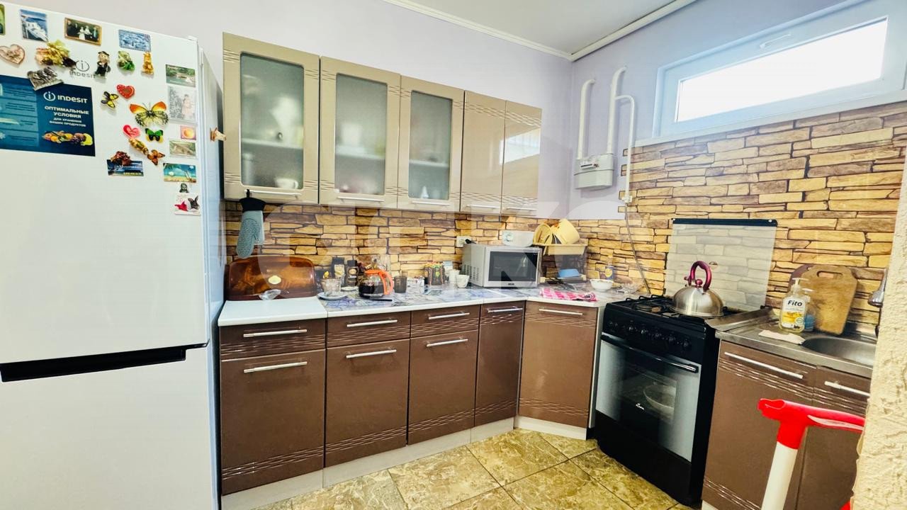 Фото №6: Дом 150 м² + 10 сот. - Платнировская, ул. Кирова