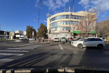 Фото №3: Коммерция 97 м² - Краснодар, мкр. Центральный внутригородской округ, ул. имени П.М. Гаврилова, 117