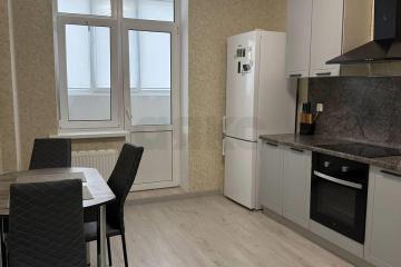 Фото №2: 1-комнатная квартира 42 м² - Краснодар, мкр. Губернский, ул. им. Героя Яцкова И.В., 19к1