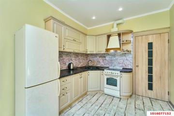 Фото №1: 2-комнатная квартира 55 м² - Краснодар, мкр. жилой комплекс Южный Парк, ул. Старокубанская, 2/4к2