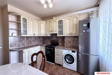 Фото №1: 2-комнатная квартира 64 м² - Адыгейск, ул. Советская, 1Ж