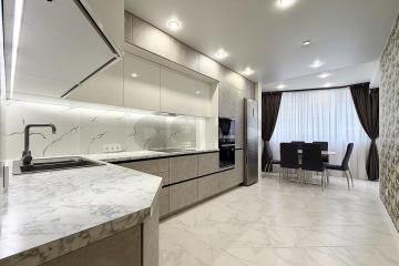 Фото №1: 3-комнатная квартира 95 м² - Краснодар, мкр. имени Петра Метальникова, ул. Цезаря Куникова, 35