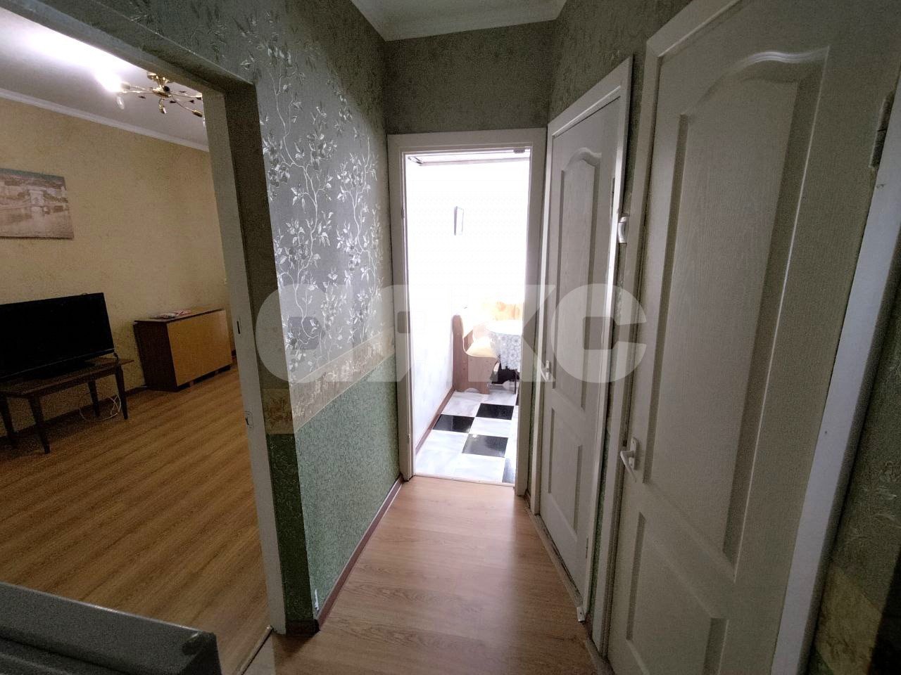 Фото №3: 2-комнатная квартира 42 м² - Кореновск, мкр. 2-й квартал, ул. Комсомольская, 35