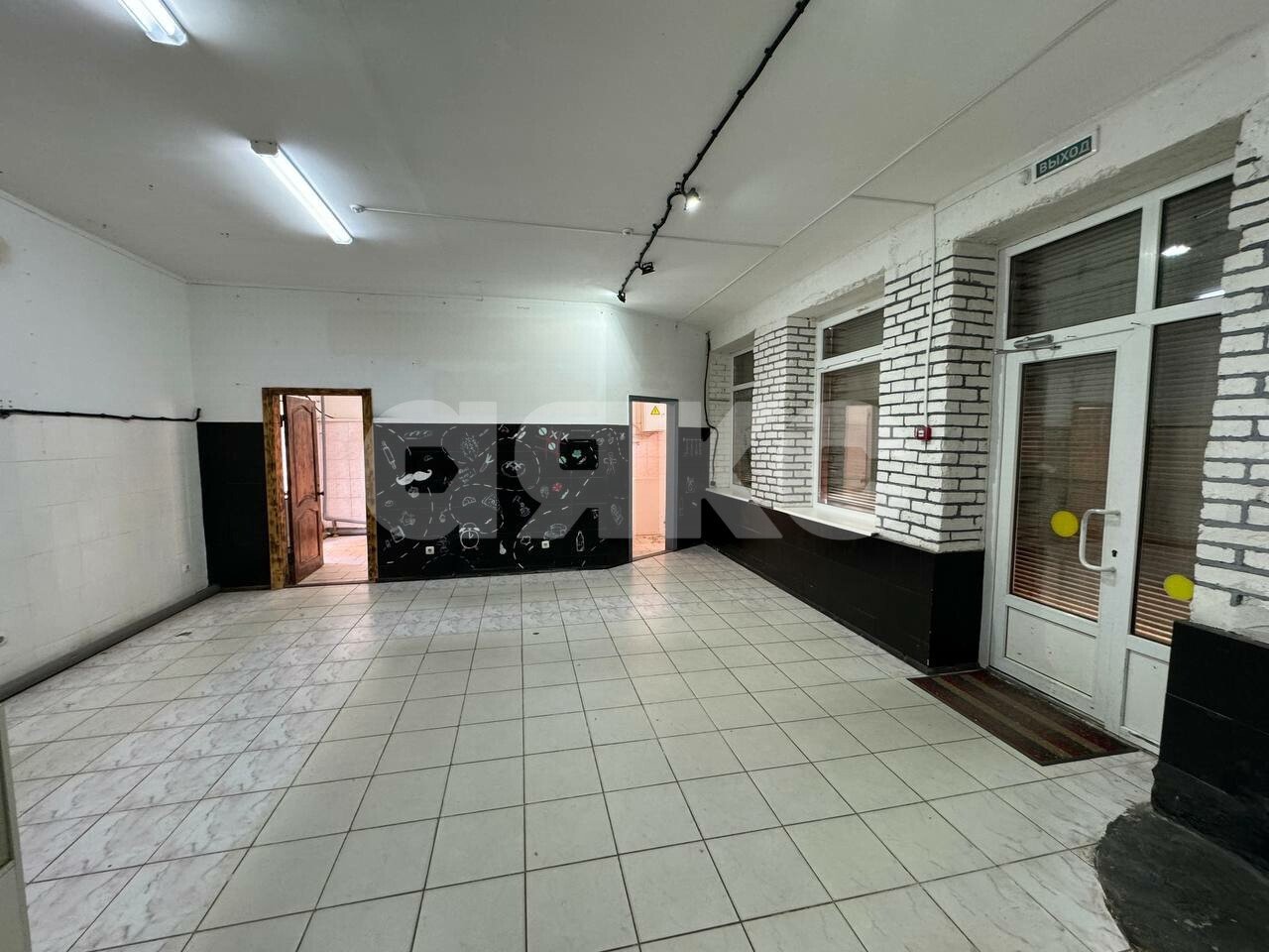 Фото №7: Коммерция 69 м² - Кореновск, мкр. 1-й квартал, пер. Эстрадный, 4