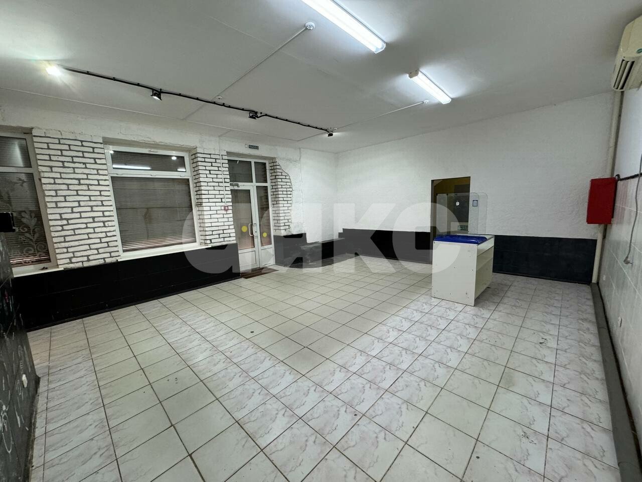 Фото №10: Коммерция 69 м² - Кореновск, мкр. 1-й квартал, пер. Эстрадный, 4